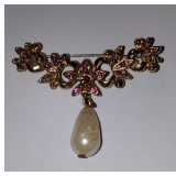 Rhinestone & Pearl Decorative Elegant Brooch Pin