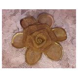 AAi Vintage Gold Tone Metal Mesh Flower Pin Brooch