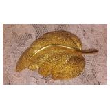 Vintage Gold Tone Leaf Brooch
