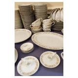 “Teahouse Rose” By Dansico , 123 Pcs