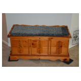 Cedar/Pine Chest w/Padded Seat