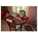 Dining/Game Table w/Leaf & Chairs