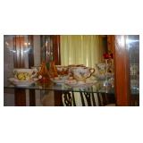 Cups & Saucers Collection