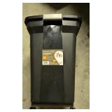 Lg Pet Food Container