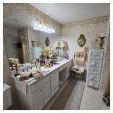 Elegant Bathroom Decor