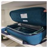 Pyrex 9x13 w/ Carrier