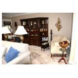 4=pc Wall Unit w/ Light