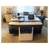 Queen Size Sealy 