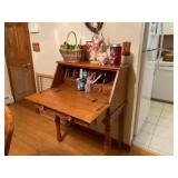 A Friends Estate Sale Somerset MA SAT SUN 8/7 8/7