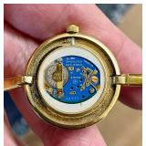 Inside of authentic vintage Gucci bezel watch with new battery 