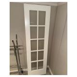 Online Downsizing Auction