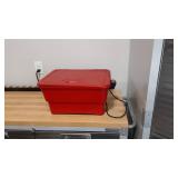 Electric Parts Washer Tank With Pump Includes Solvent. No Part Tag Includes Respirator And Gloves