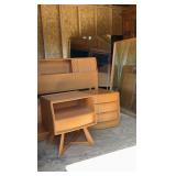 Vintage Mid-Century Modern Heywood Wakefield 5-piece Bedroom Set w/two Mirrors, Full size Headboard