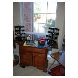 Bed King Books China Clothing Collectables Crystal Decor Dishes Dolls Furniture Garage Chic