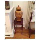 Covered urn/ table