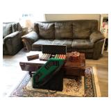 Area rug n coffee table 