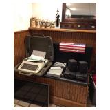 Typewriter, steins  Typewriter, steins