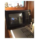Vtg. Monitor, tv? Vtg. Monitor, tv?