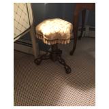 Piano stool 