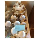 Royal Albert dishes 