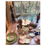 Plates, lamp, figurines 