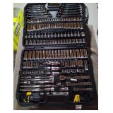 DeWalt Wrench and Socket Set