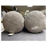 16" Round Throw Pillows