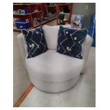 Swivel accent chair 