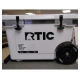 52Qaurt Ultra Light Wheeled Cooler