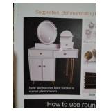 Vanity desk with mirror 