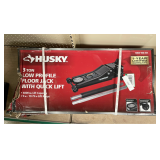 Husky 3 ton low profile floor jack with quick release 