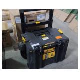 DeWalt ToughSystem2.0 tool chest w/ wheels