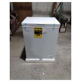 Galanz 5.0 cu ft Chest Freezer