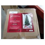 Wondershop Alberta Spruce LED Pre-Lit Tree 9
