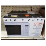 Magic Chef 0.7 cu. ft. Countertop Microwave