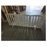 ZJSF Foldable Freestanding Indoor Dog Gate