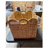 Collapsible decorative storage basket