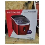 Frigidaire 26-lb Ice Per day Bullet Ice Maker