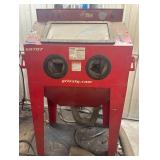 Grizzly Industrial Blast Cabinet (24 x 37 )