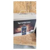 Nespresso Pixie Compact Espresso Machine