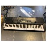 Casio Keyboard w Stand