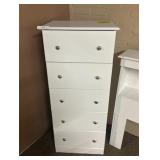 Perdue 17235 Chest Dresser