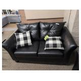 Hughes Furniture 1050 San Mar Ebony Loveseat