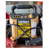 Everstart Maxx Jump Starter