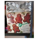 Wilton Aluminum Mini Gingerbread Boy Pan