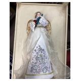 Hallmark Heritage Collection Doll and Ornament Storage Box