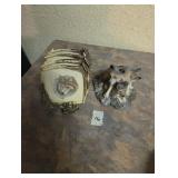 Wolf statue and Wild Animal Coasters with holder