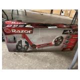 Razor A5 Lux Kick Scooter - Cherry Red