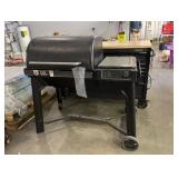 Traeger Grills Woodridge Electric Wood Pellet Grill and Smoker