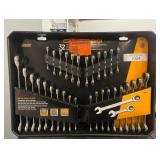GEARWRENCH 32Pc 20 Flats/12 Stubby Ratcheting Wrench Set